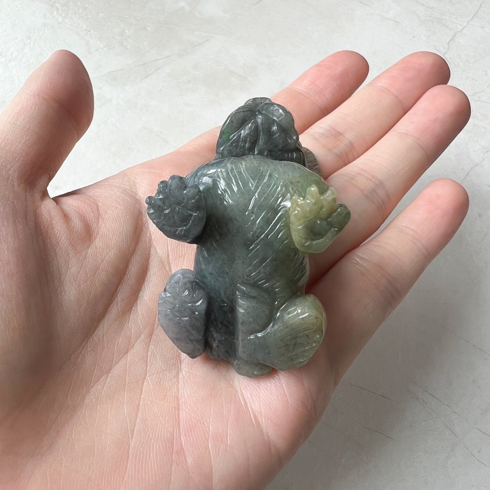 手彫り骨董品 瑞獣狛犬書鎮 魔除け 翡翠軟玉鑑別書付き 京都8☆ シーサー ペア 置物 魔除け 翡翠色 パワ－スト－ン 狛犬 オス