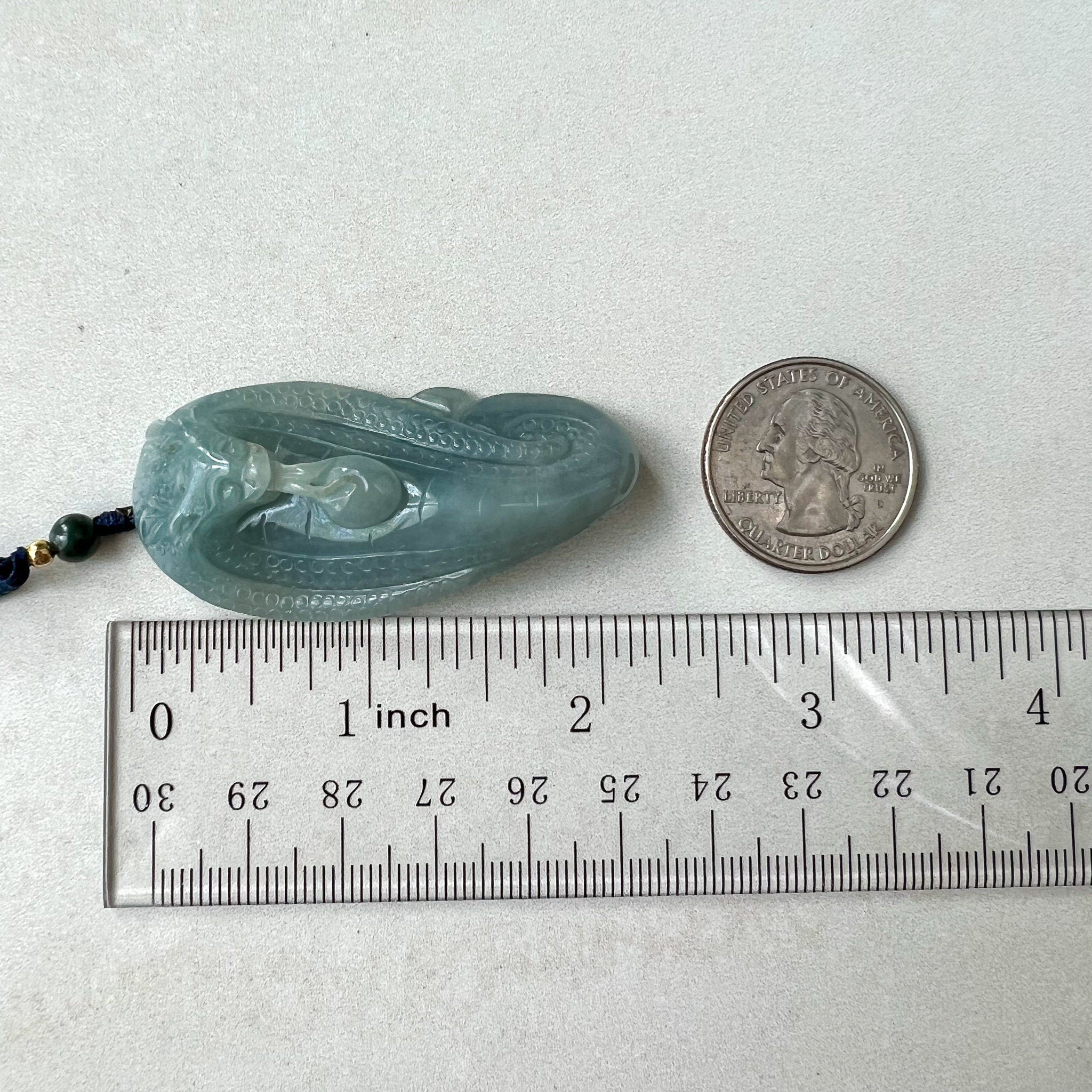 翡翠の蛇の彫刻ペンダントネックレス、中国十二支モチーフ、YJ-0622