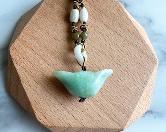 Amuleto de riqueza de jadeíta, lingote antiguo, 元宝, collar de jade tallado a mano, YW-0110-1655326212