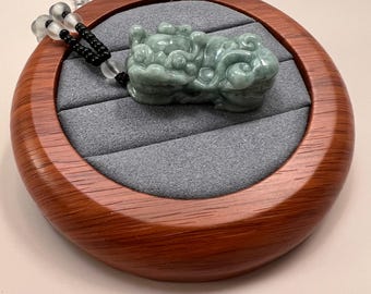 Collar con colgante de jade jadeíta verde Pi Xiu (貔貅, Pixiu)