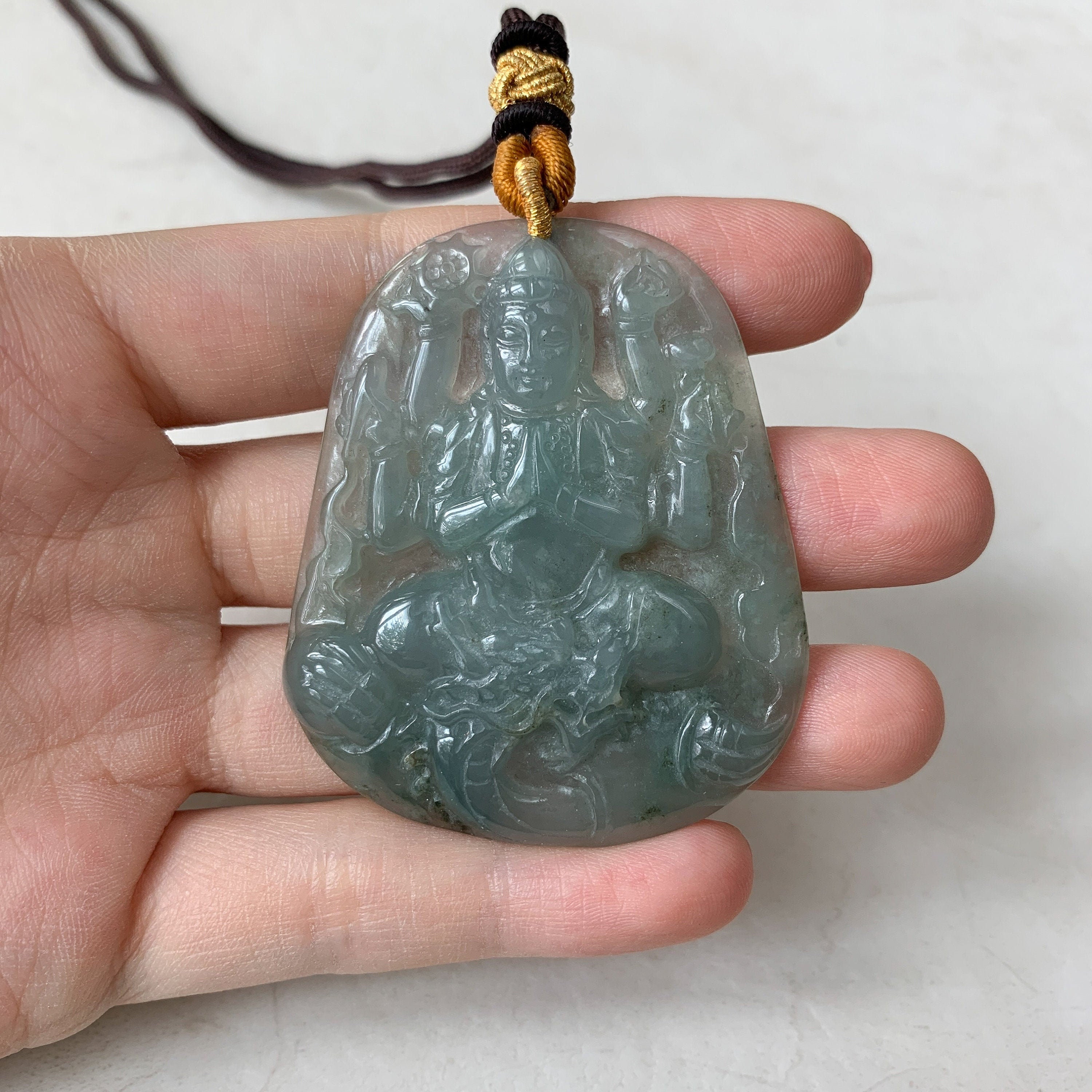 翡翠製観音菩薩千手彫刻ペンダントネックレス、YJ-0321-0420066 - Etsy