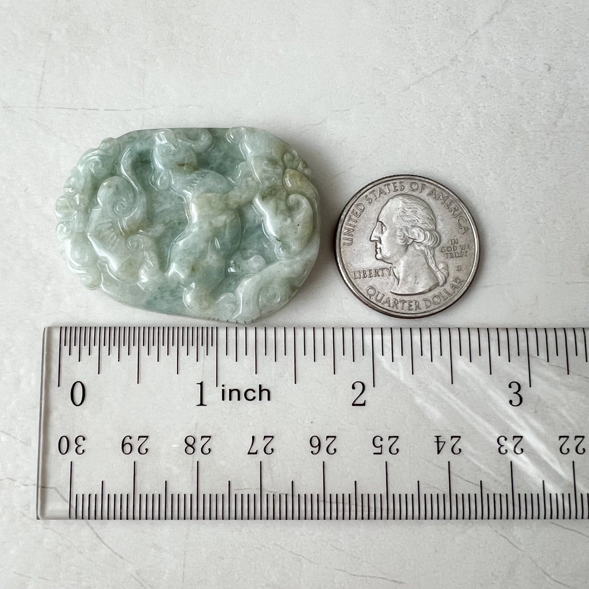 ジェダイト 翡翠 ネズミ 中国の十二支彫刻ペンダントネックレス、YW