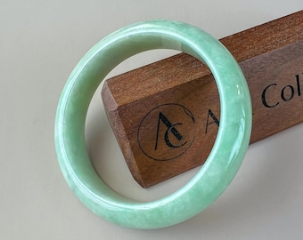 57.8 mm Light Green Burmese Type A Jadeite Jade Bangle (Classic)