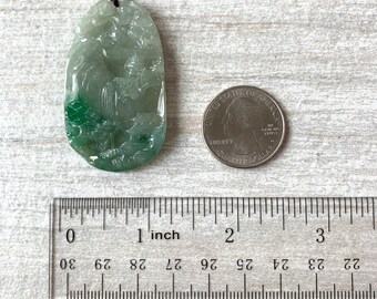 新品　翡翠 彫刻風景 ペンダント 翡翠の風景、山、森、川の風景、手彫りペンダントネックレス、YJ