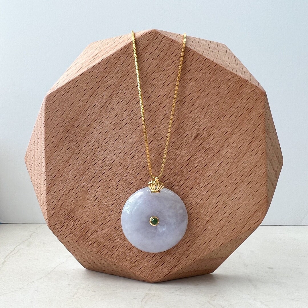 紫翡翠丸型58～59ハングル Purple Jade Donut Ping an Kou Pendant With 18K Gold, Jadeite