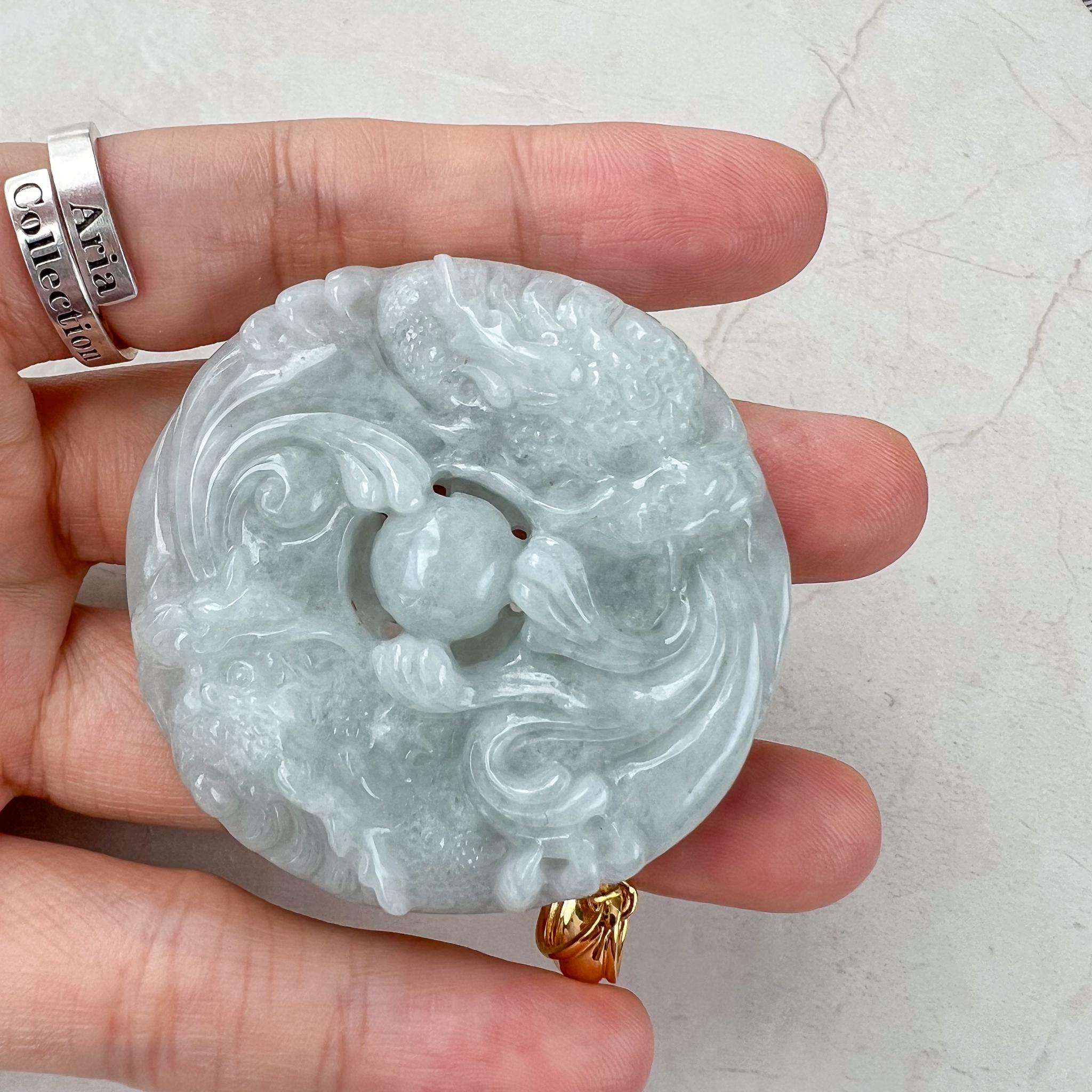 双龍の玉玉翡翠ペンダント、ライトグリーングレー翡翠ペンダント（18K