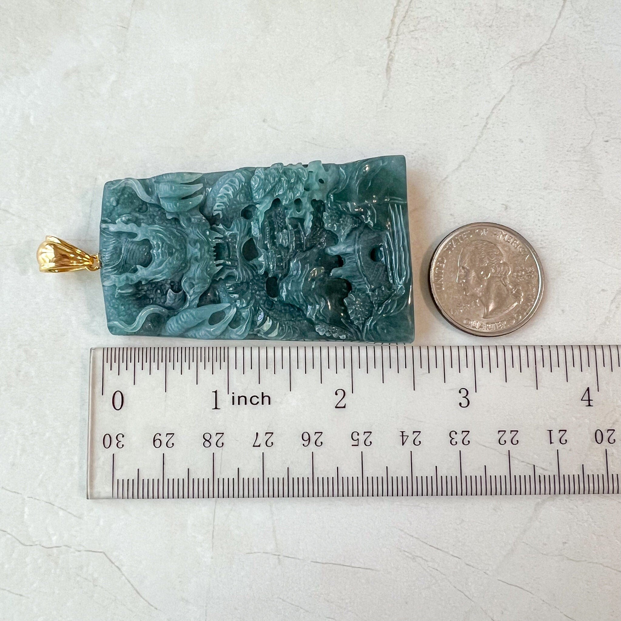 天龍風景ペンダント、グリーンジェダイト翡翠龍手彫りペンダント、18K