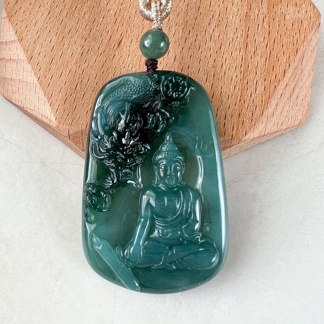 Jadéite Jade Amitabha Bouddha Amita Amida et dragon, Collier