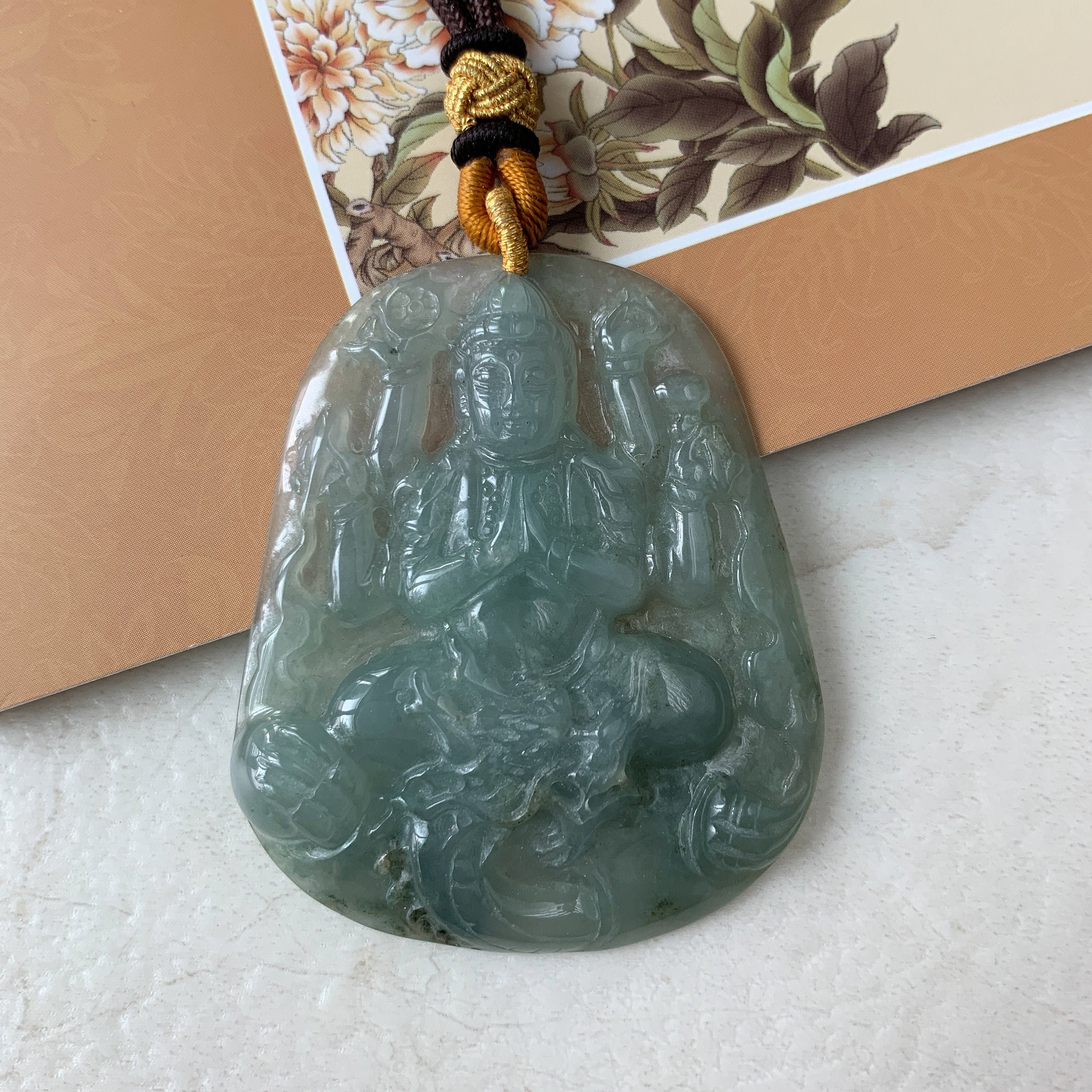翡翠製観音菩薩千手彫刻ペンダントネックレス、YJ-0321-0420066 - Etsy