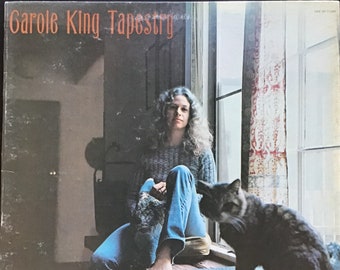 Carole King - Tapestry "I Feel the Earth Move' "It's Too Late" "(You Make Me Feel Like a) Natural Woman" "You've Got a Friend" Vinyl LP
