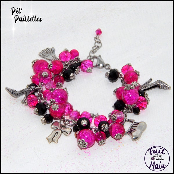 Bracelet femme, bracelet en perles de verre et breloque, girly et chic, tons noirs et fuchsias, sur le thème de la mode, bijou unique