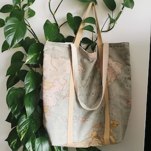 Sac cabas carte du monde/ Tote bag mappe monde/ Fourre-tout/ Sac / Sac cabas en coton / sac en coton/ sac écologique double anses