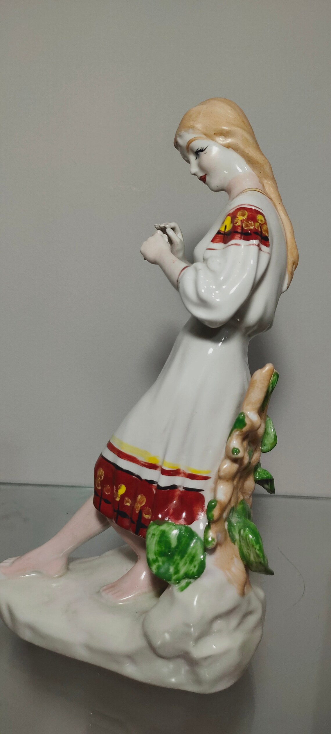 Vintage Soviet Porcelain Figurine Girl USSR Ceramic Statuette Etsy