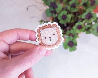 Cute lion iron-on patch, lion patches, iron-on patches, iron-on appliqués, iron-on patches and clothes patches