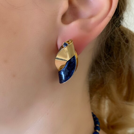 costume stud earrings