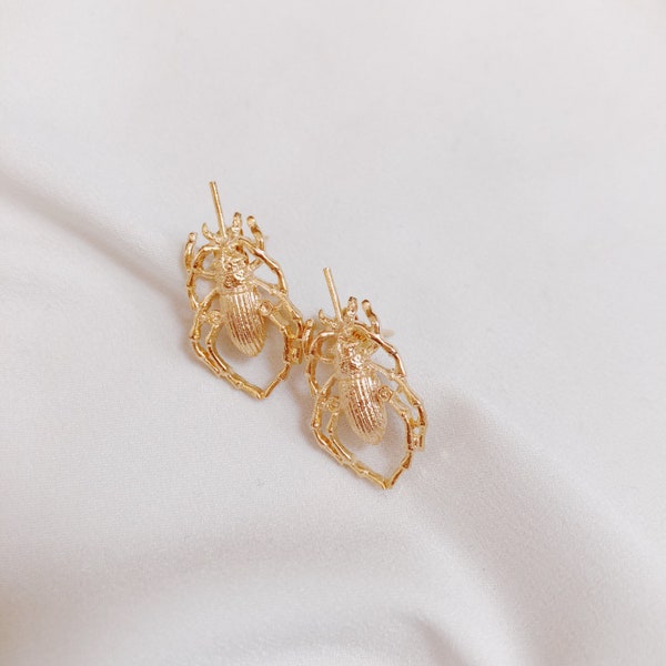 Earring Beetle / Ear studs Beetle / Earring Insect / 24 carat gold plated