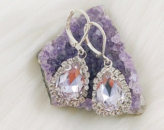 Light purple teardrop rhinestone gem earrings.