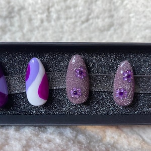 Reflective Purple Swirl with Flowers press-ons
