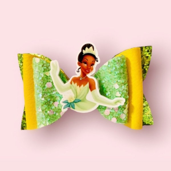 Princess Tiana hair bow, Disney inspired princess hair bow, The princess and the frog hair clip, Disney gift, green princess and frog bow