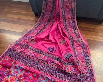 Magenta Hand Kantha Stitch Silk Saree | Floral Rajshahi Saree