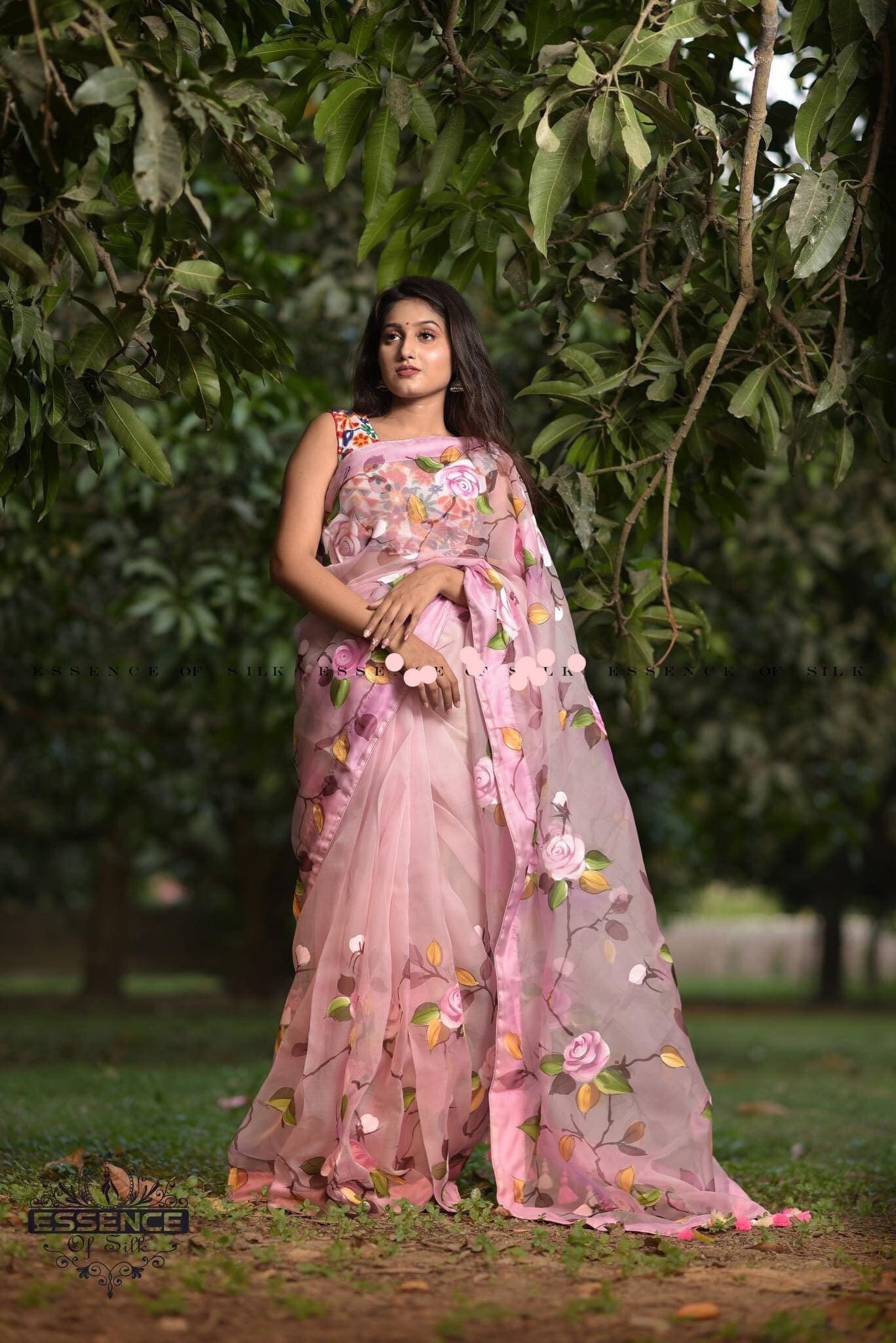 pink flower print saree