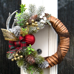 Christmas Wreath Natural Wreath Christmas Door Decoration with Tartan Bow and Antler Wreath