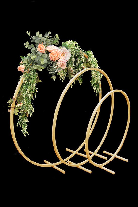 floral hoop wedding backdrop