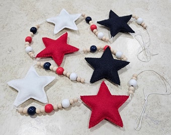 Felt Stars Garland with Beads, Garland Banner, Patriotic 4th of July Home Decor, Independence Day, Memorial Day Mantel Decor