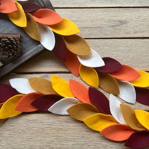 Ready to ship ~ 6.6 feet Magnolia Felt Leaf Garland, Fall Garland, Thanksgiving Garland, Mantel Table Farmhouse Decor, Table Runner