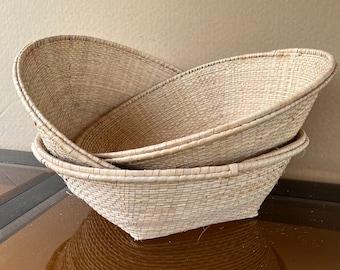 Natural Hand-made woven baskets. (3 set)
