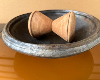 Handmade Earthenware Grinding Bowl with Wooden Grinder - Asanka Tapoli