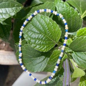 Pulsera de lapislázuli y perlas de agua dulce