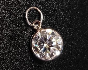 Colgante de oro blanco macizo de 10 k de 1 ct con moissanita y certificado