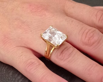18k Gold Ring with Swarovski Crystal. Handmade Minimalist Jewelry. Promise Ring.