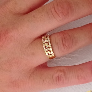 18k Gold Greek Key Diamond Ring: Ancient Anniversary Jewelry