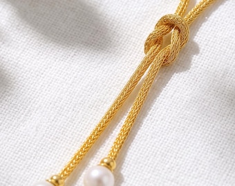 Vergulde lariatketting met Hercules-knoop en parels • Griekse sieraden voor haar