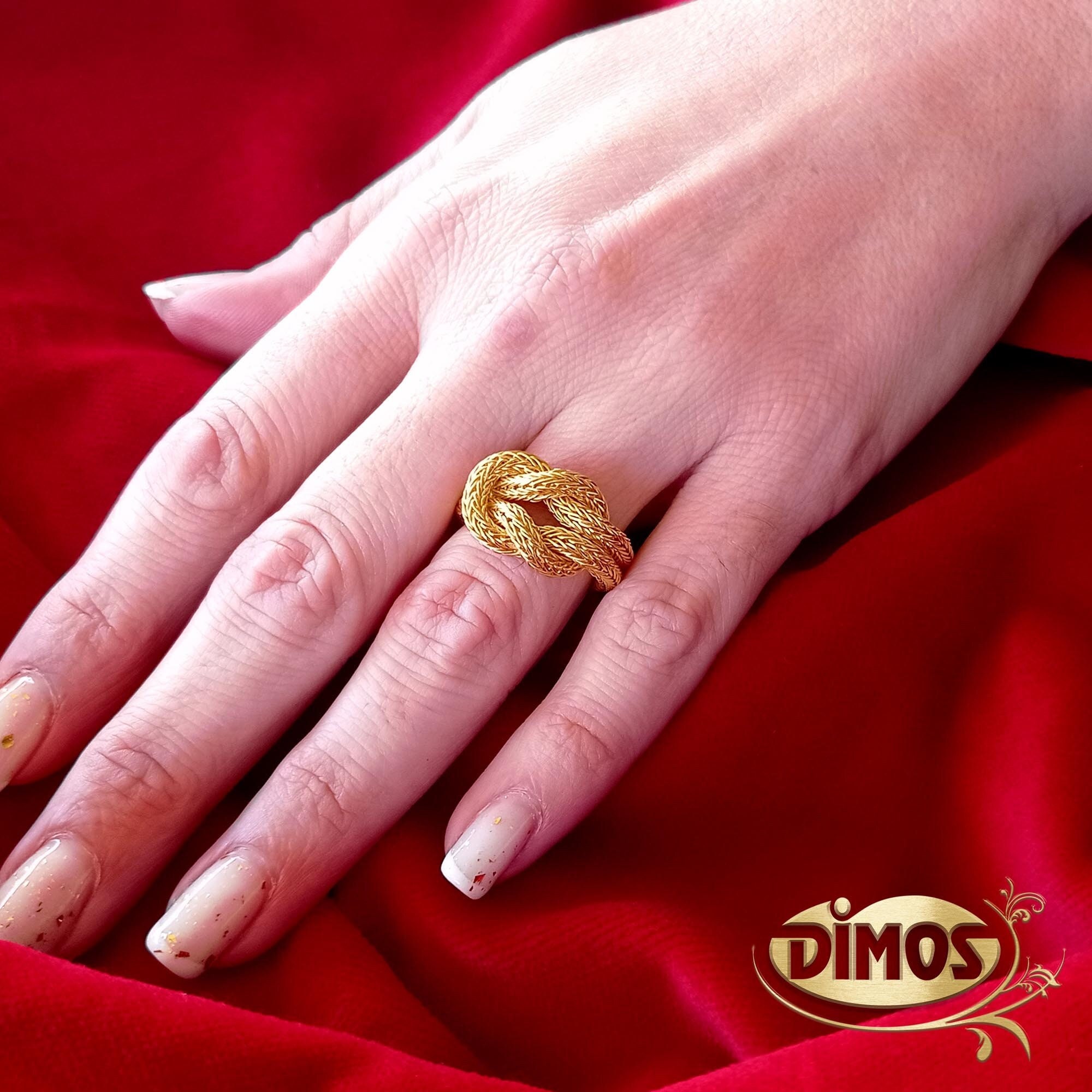 18k Gold Knitted Hercules Knot Knitted Ring. Symbol of Love 18k Gold Knitted Hercules Knot Knitted Ring. Symbol of Love