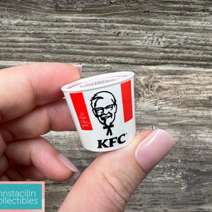 Mini Figure | Traditional To-Go KFC Fried Chicken Bucket