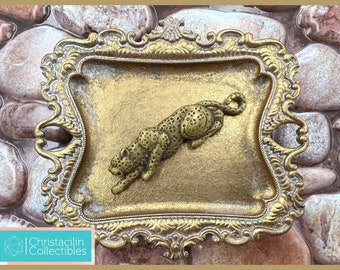 Joyería vintage / Broche de jaguar agazapado rústico en tono dorado