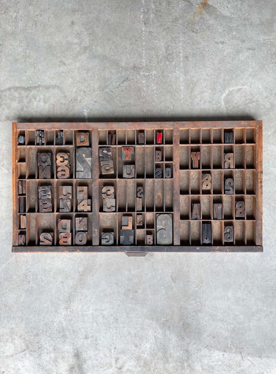 Antique 1920s Hamilton Printers Tray Display With Collection of Antique