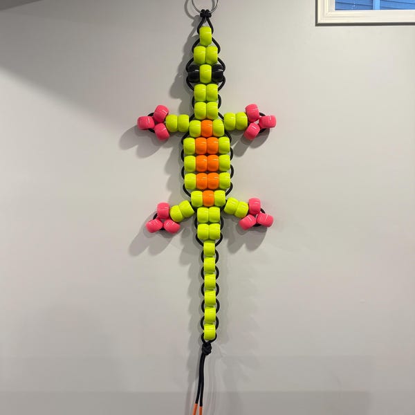 Giant Pony Bead Lizard Keychain Wall Art Sculpture (Green or Blue) 90s Nostalgia