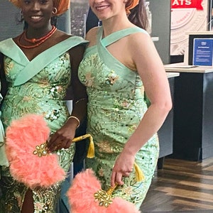 Elegante Partykleider, Partykleider aus Spitze, verzierte Partykleider, maßgefertigte usw.