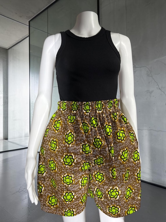 African Print vibrant green motif Shorts