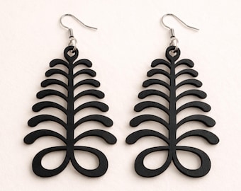 Aya Wood Earrings – Adinkra Symbol of Endurance & Resilience | Lightweight | Natural or Black Wood