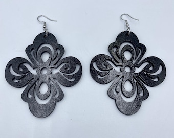 Le Fleur Wooden Earrings – Minimalist Floral Statement Earrings