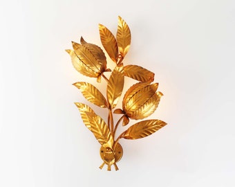 Monumental XL Florentine 'Coconut' Gilt sconce by Hans Kögl