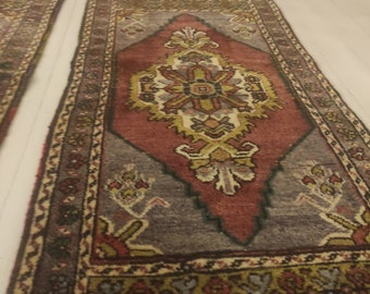 Vintage Anatolian Wool Rug: Handwoven Oriental Carpet, 42x21 Inches