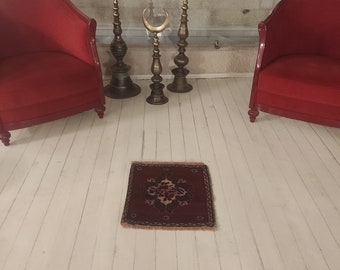 Turkish Aksaray Carpet: Handwoven Oriental Rug, 43x43 cm