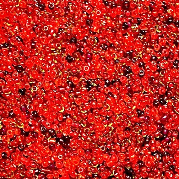 3000+ Red Hues Glass Seed Beads: 10/0 (2mm-2.3mm) Jewellery Making Supplies
