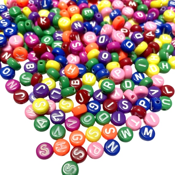 300x Candy Colour English Alphabet White Letter 7mm Flat Round Beads
